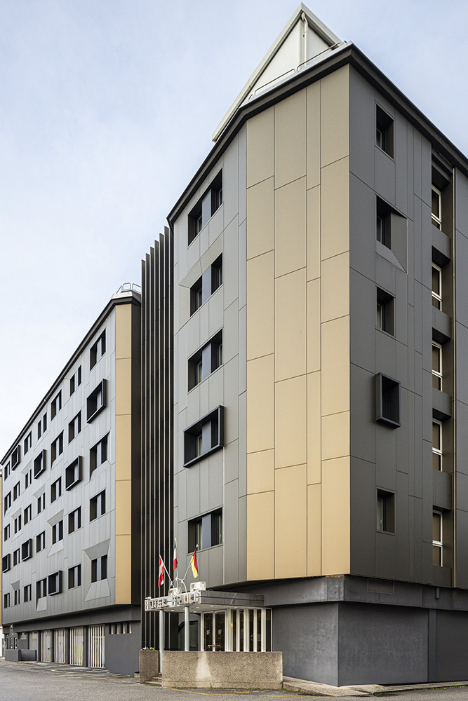 Recladding per l’Hotel Friuli: rinnovare l’identità preservandone la storicità Recladding per l’Hotel Friuli: rinnovare l’identità preservandone la storicità